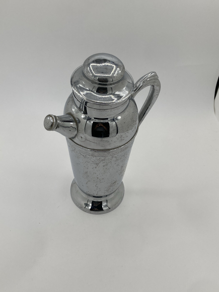 Art Deco Chrome Cocktail Shaker with Spout & Handle – 1930s Barware - Picture 1 of 10